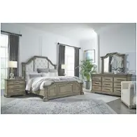 Bed / Dresser / Mirror / Nightstand