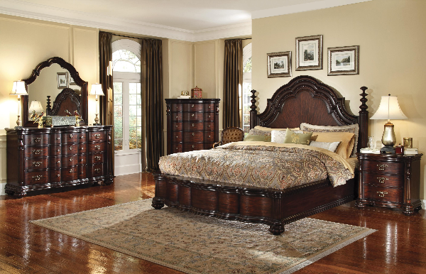 Bed / Dresser / Mirror / Nightstand