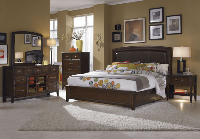 Bed / Dresser / Mirror / Nightstand