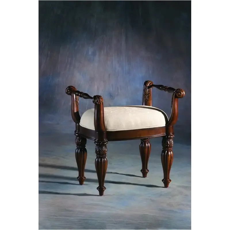 242133 Pulaski Furniture Edwardian Bedroom Furniture Benche