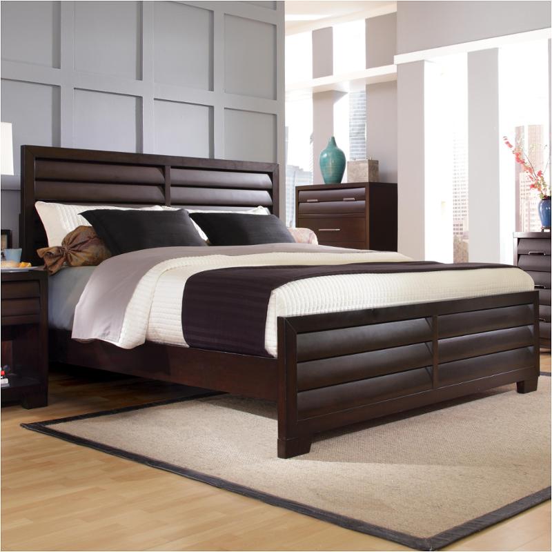 330180 Pulaski Furniture Sable Bedroom Eastern King Panel Bed