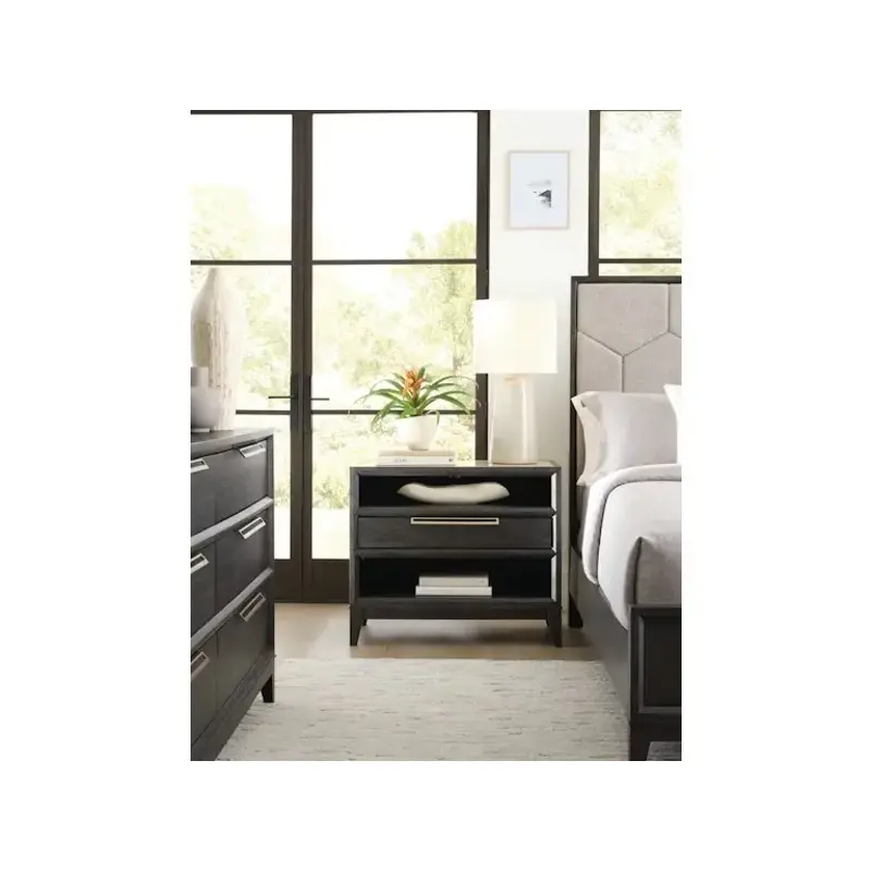 P375123 Pulaski Furniture Quincy Bedroom Furniture Nightstand
