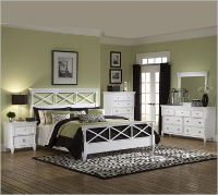 Bed / Dresser / Mirror / Nightstand