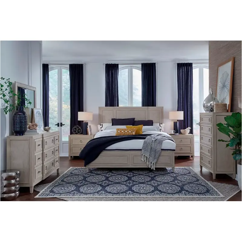 Bed / Dresser / Mirror / Nightstand