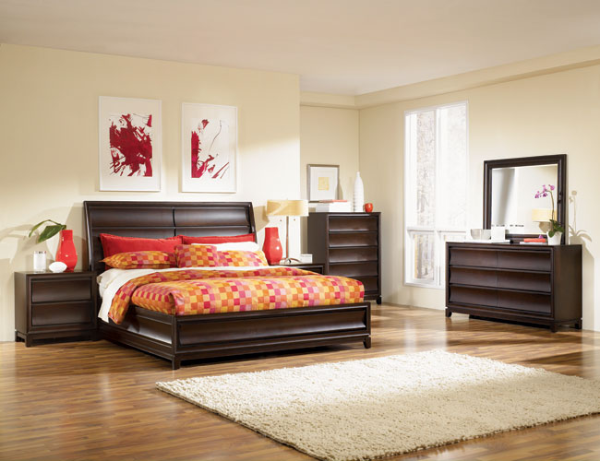 Bed / Dresser / Mirror / Nightstand