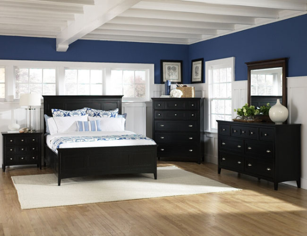 Bed / Dresser / Mirror / Nightstand
