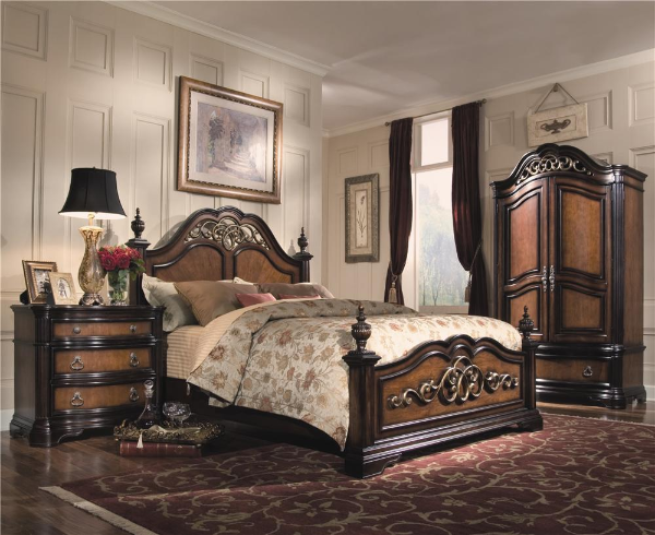 Bed / Dresser / Mirror / Nightstand