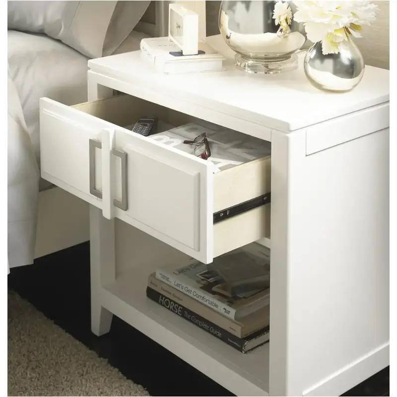 8673-055 Samuel Lawrence Furniture Nightstand - White