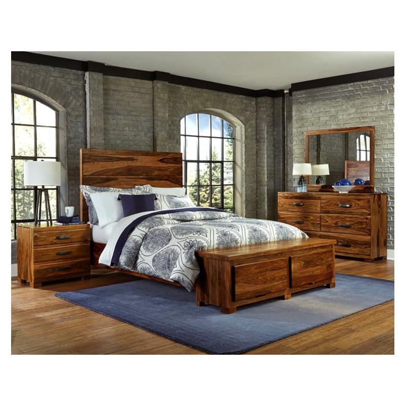 Bed / Dresser / Mirror / Nightstand