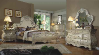 Bed / Dresser / Mirror / Nightstand