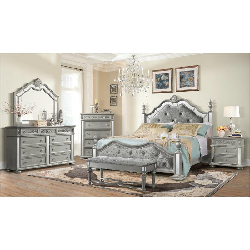 Bed / Nightstand / Mirror / Dresser