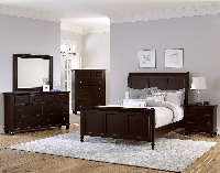 Bed / Dresser / Mirror / Nightstand