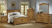 Bed / Dresser / Mirror / Nightstand