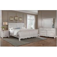 Bed / Dresser / Mirror / Nightstand