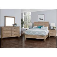 Bed / Dresser / Mirror / Nightstand