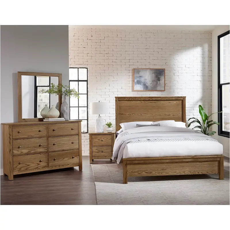 Bed / Dresser / Mirror / Nightstand