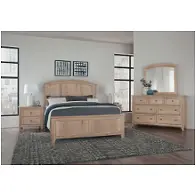 Bed / Dresser / Mirror / Nightstand