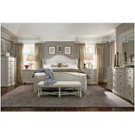 Bed / Dresser / Mirror / Nightstand