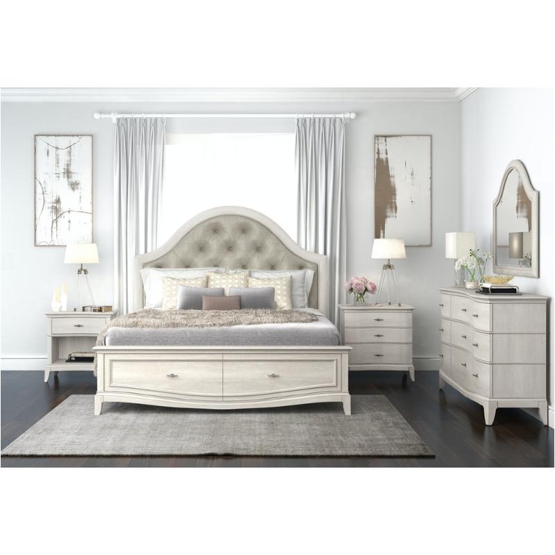 Bed / Dresser / Mirror / Nightstand