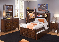 Bed / Dresser / Mirror / Nightstand