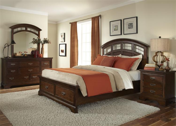 Bed / Dresser / Mirror / Nightstand