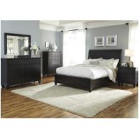 Bed / Dresser / Mirror / Nightstand
