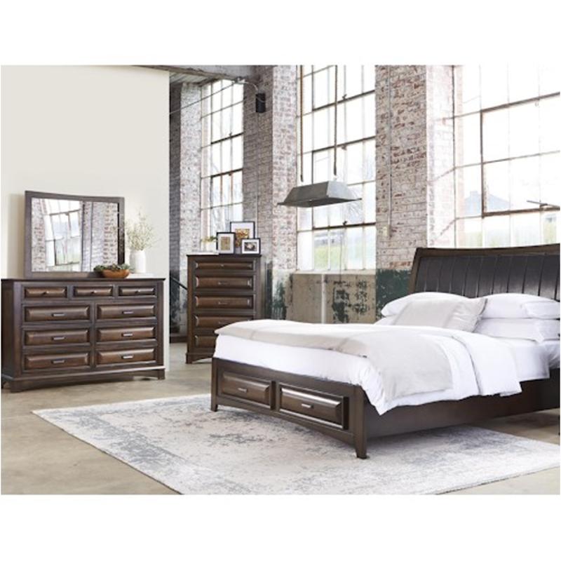 Bed / Dresser / Mirror / Nightstand