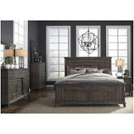Bed / Dresser / Mirror / Nightstand