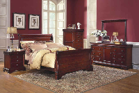 Bed / Dresser / Mirror / Nightstand