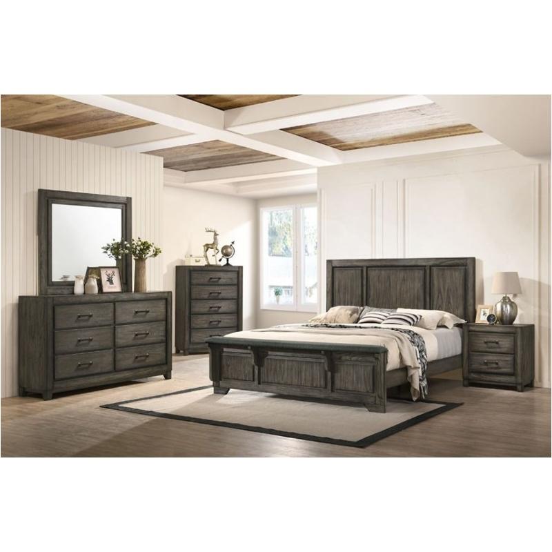 Bed / Dresser / Mirror / Nightstand
