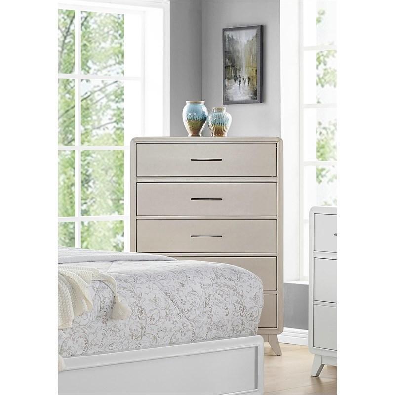 B2057w-070 New Classic Furniture Skylar - Ivory Bedroom Furniture Chest
