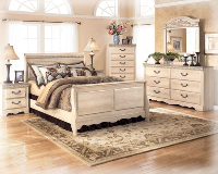 Bed / Dresser / Mirror / Nightstand
