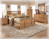 Bed / Dresser / Mirror / Nightstand