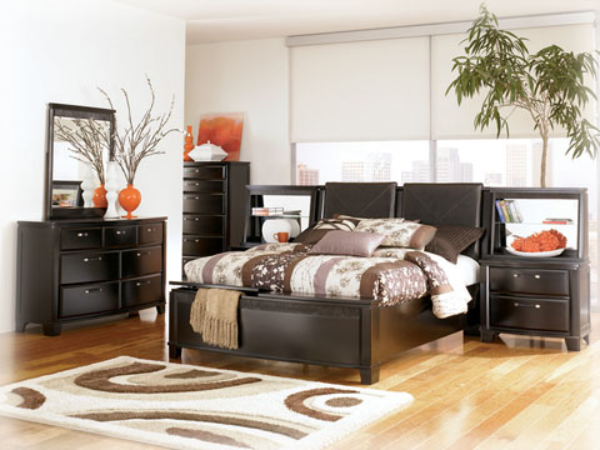 Bed/dresser/mirror/night Stand