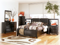 Bed/dresser/mirror/night Stand