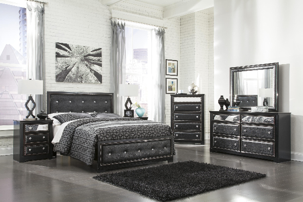 Bed / Dresser / Mirror / Nightstand