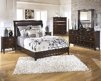 Bed / Dresser / Mirror / Nightstand