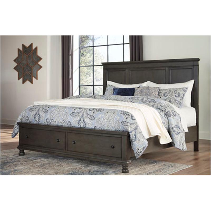 Bed / Dresser / Mirror / Nightstand