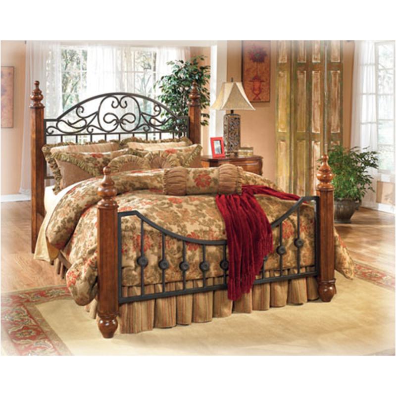 B429-71 Ashley Furniture Wyatt Bedroom Furniture Queen Poster Bed