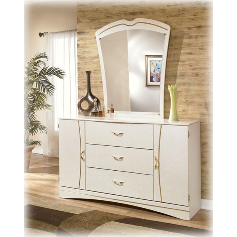 B184-31 Ashley Furniture Havianna Bedroom Furniture Dresser
