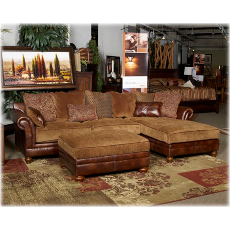 3310066 Ashley Furniture 2pc Sectional