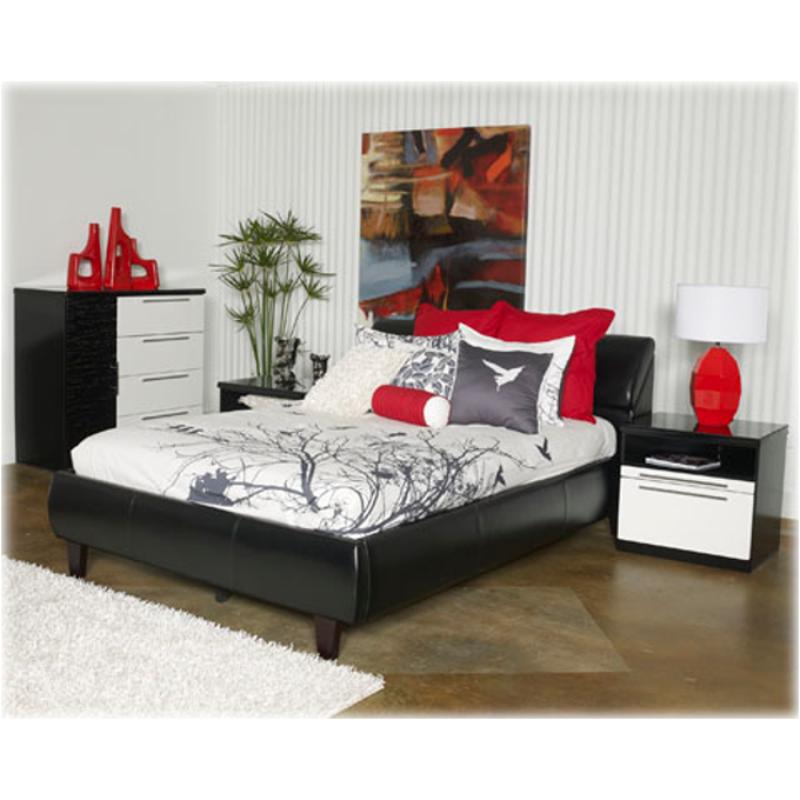 B850-81 Ashley Furniture Piroska Queen Upholstered Storage Bed