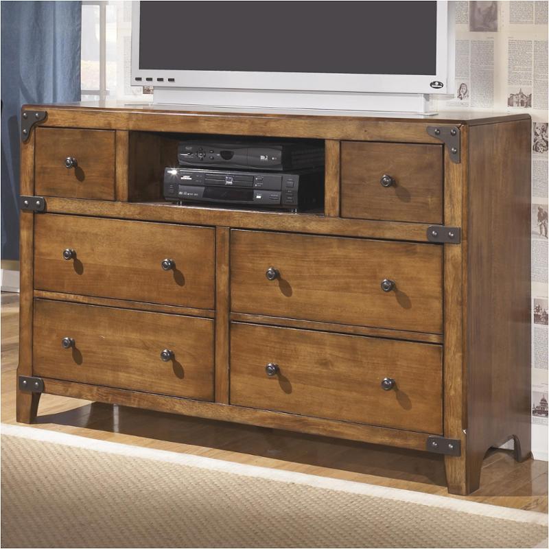 B36221 Ashley Furniture Delburne Bedroom Furniture Dresser