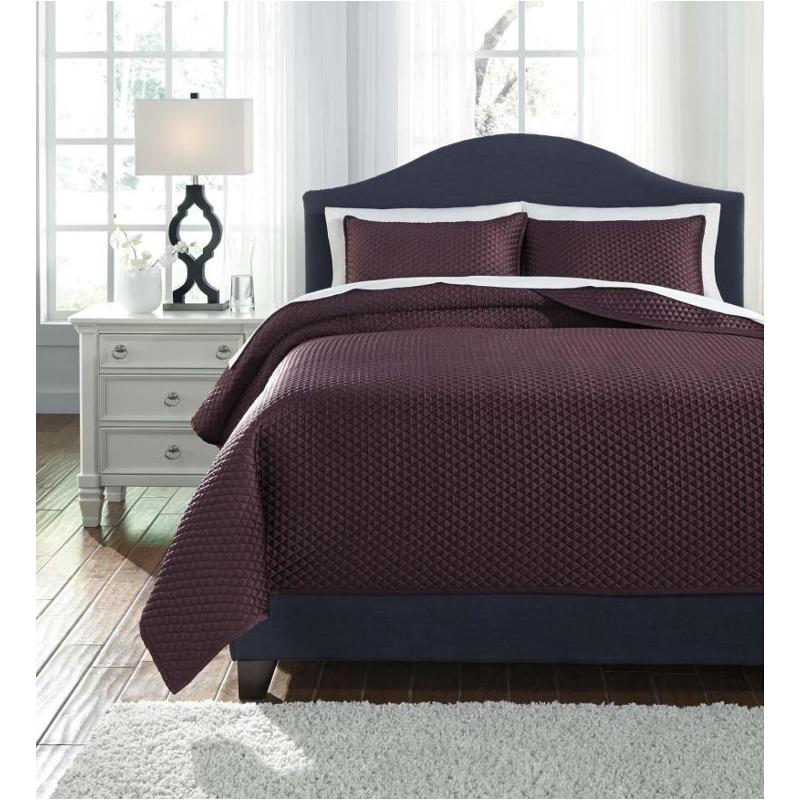 Q256033q Ashley Furniture Dietrick - Plum Bedding Queen Quilt Set