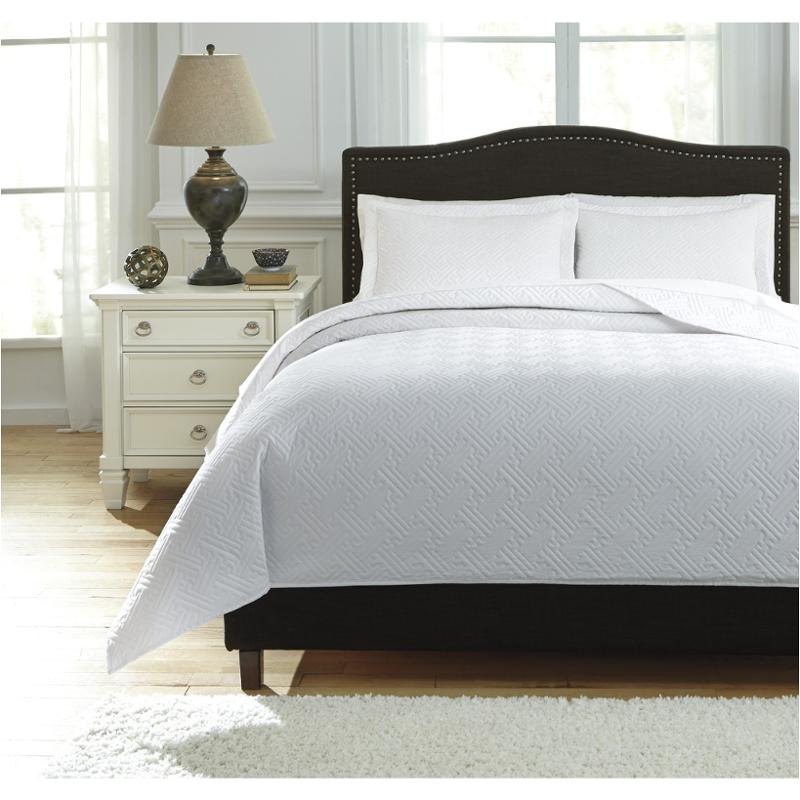 Q739003q Ashley Furniture Aldis White Queen Coverlet Set