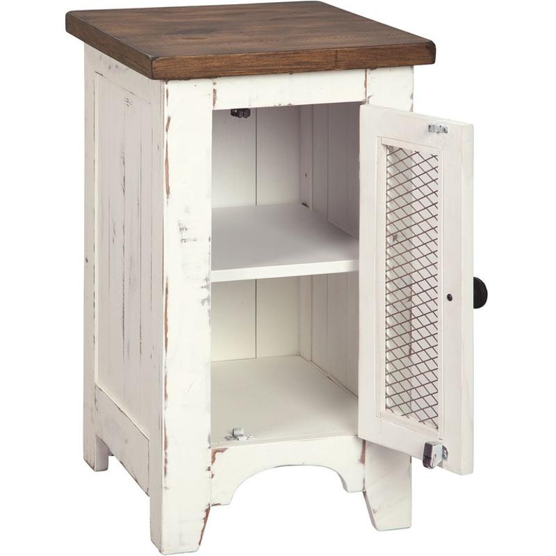 T4597 Ashley Furniture Wystfield Chairside End Table