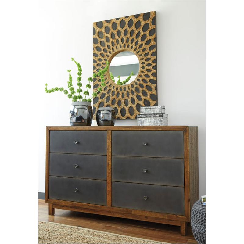 Harlynx Ashley Furniture