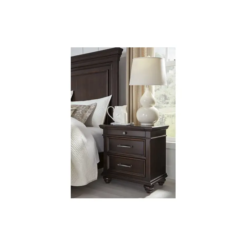 B788-93 Ashley Furniture Brynhurst 3 Drawer Nightstand