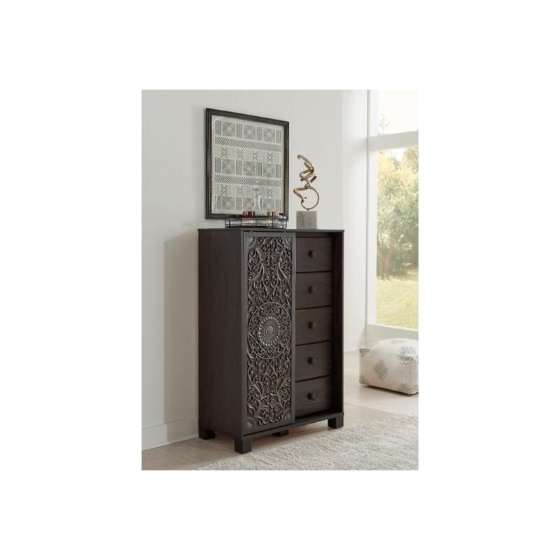 B381 48 Ashley Furniture Paxberry, Ashley Furniture Chest Of Drawers Black