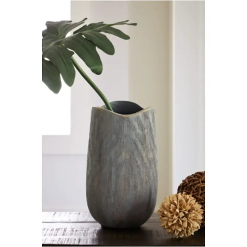 A2000548 Ashley Furniture Iverly Accent Furniture Vase